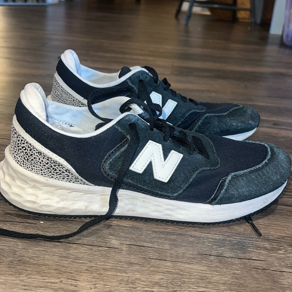 New Balance X-70 
Black and White Sneakers with animal print on back - Picture 1 of 6